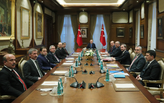 Cumhurbaşkanı Erdoğan memur sendikalarını kabul etti